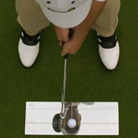 Using a putting mirror
