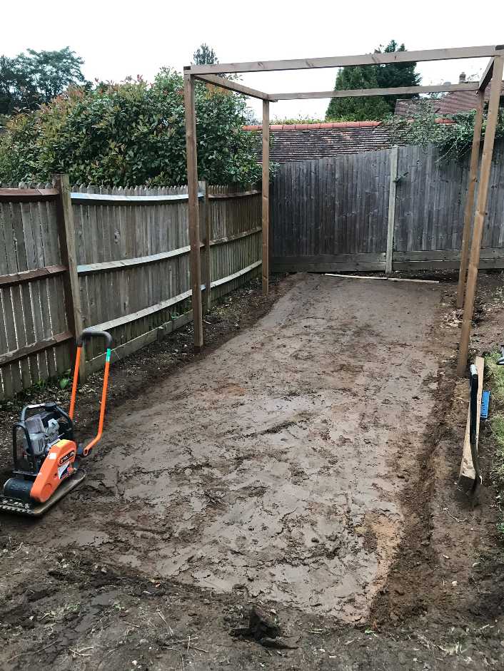 Garden putting green build laying foundation